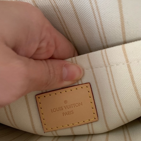 SOLD-Neverfull Mm azur pouch - Picture 4 of 5